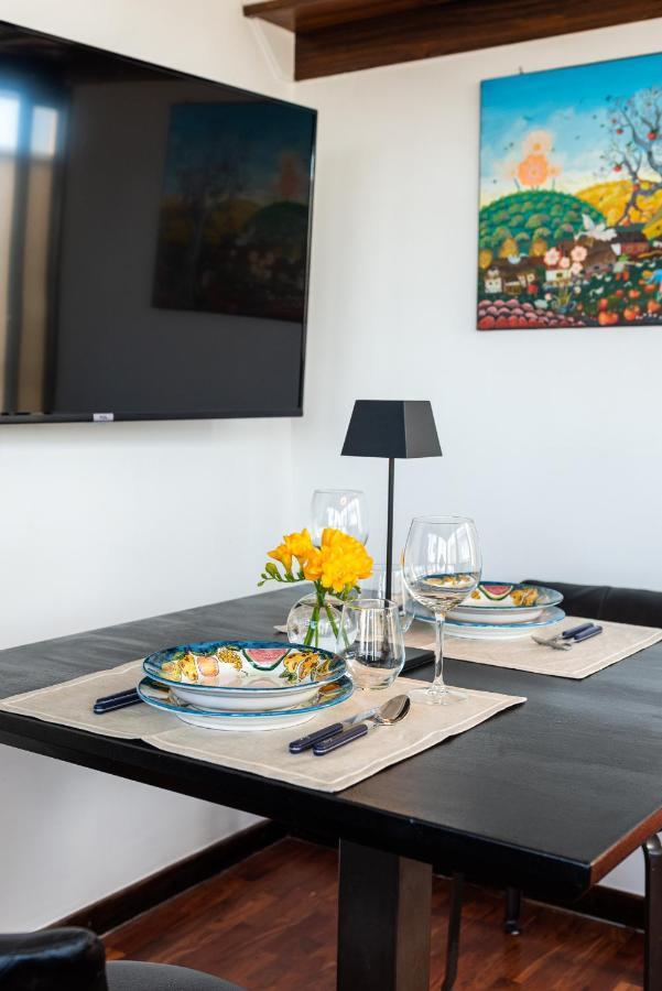 Mikka Studios: Luxury Apartment Bari Eksteriør bilde